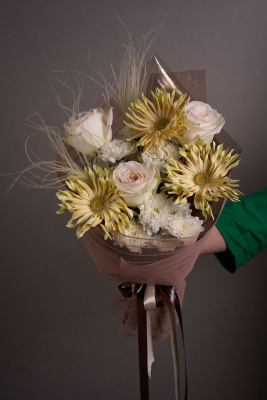 Букет" Изыск" с розами арт 1557287Дв